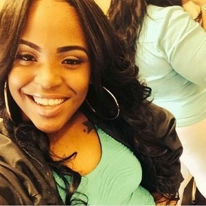 Meet your Posher, Adeline